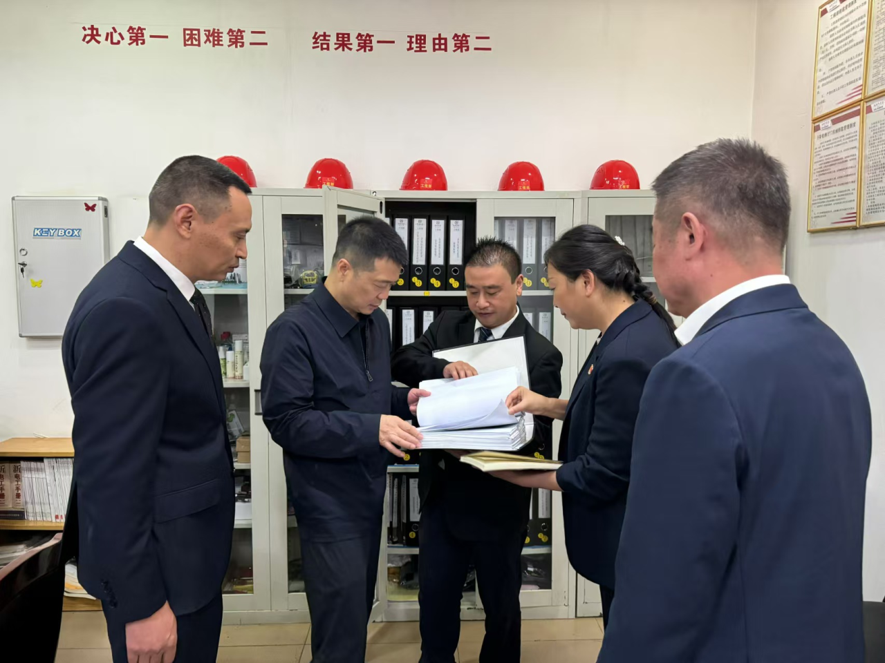 省J9九游会老哥俱乐部集团党委书记、董事长游勇国庆节期间调研督导旗下酒店经营及安全生产工作